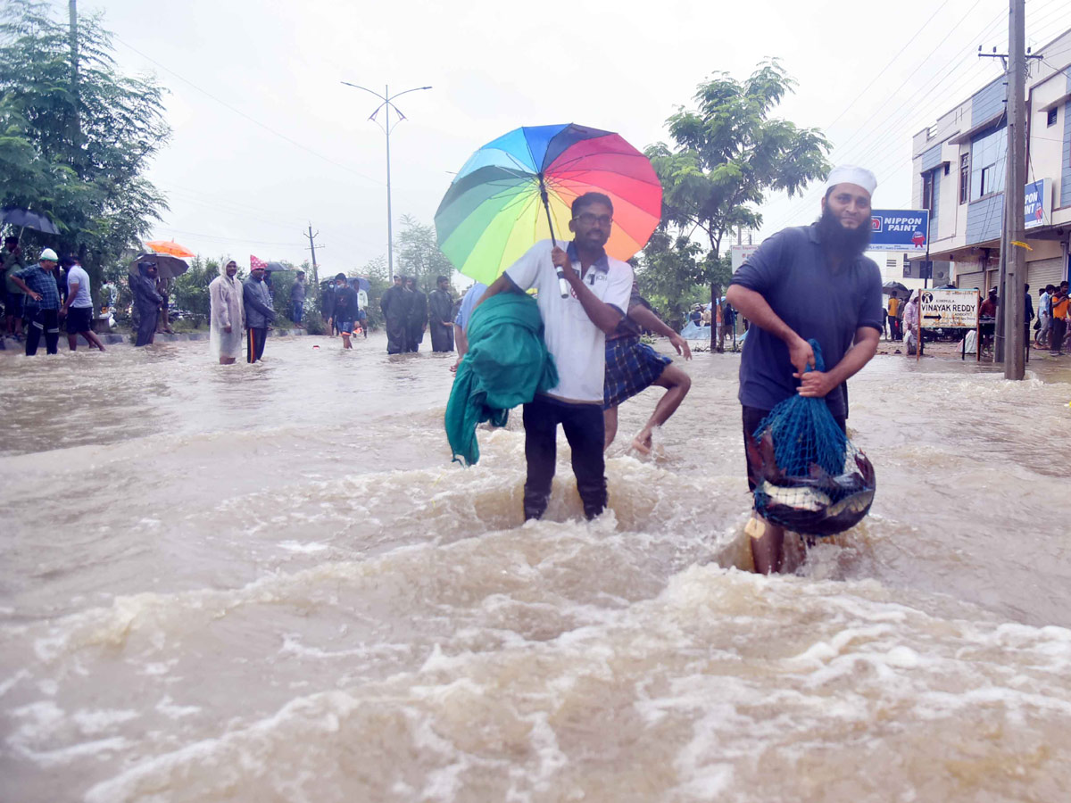 Heavy Rain in Adilabad District Photos - Sakshi17