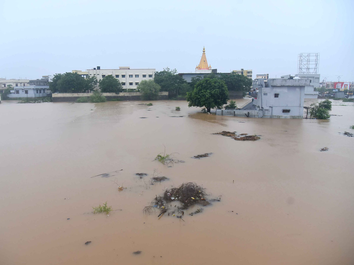 Heavy Rain in Adilabad District Photos - Sakshi27