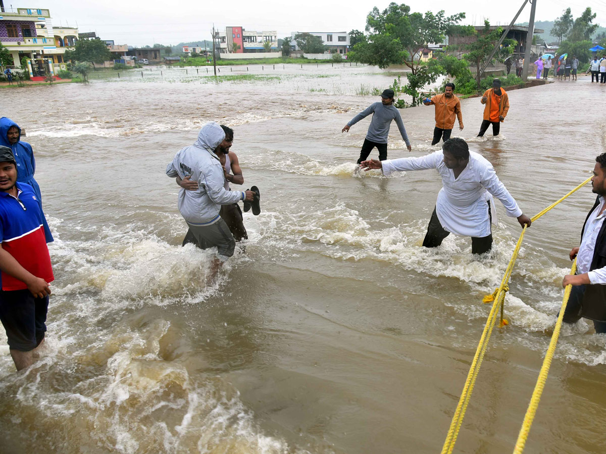 Heavy Rain in Adilabad District Photos - Sakshi33