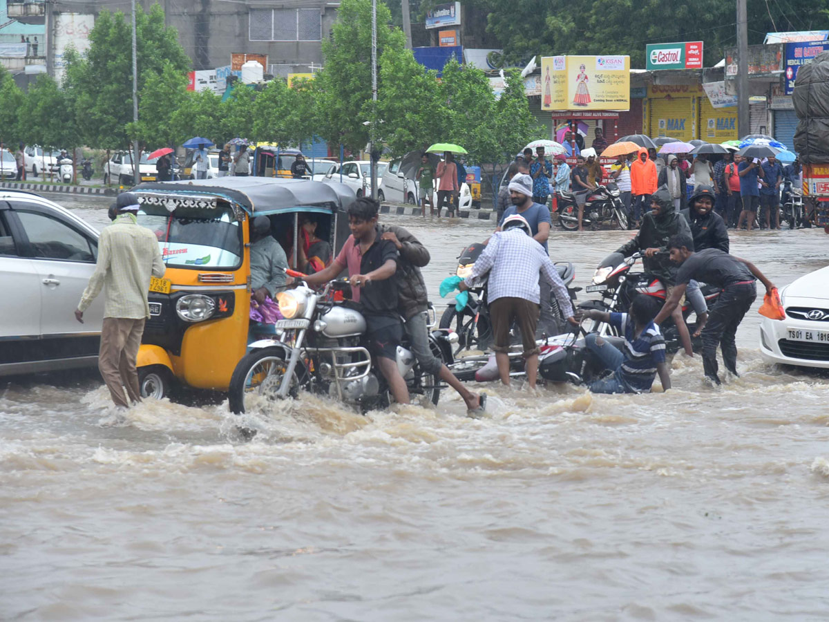 Heavy Rain in Adilabad District Photos - Sakshi35