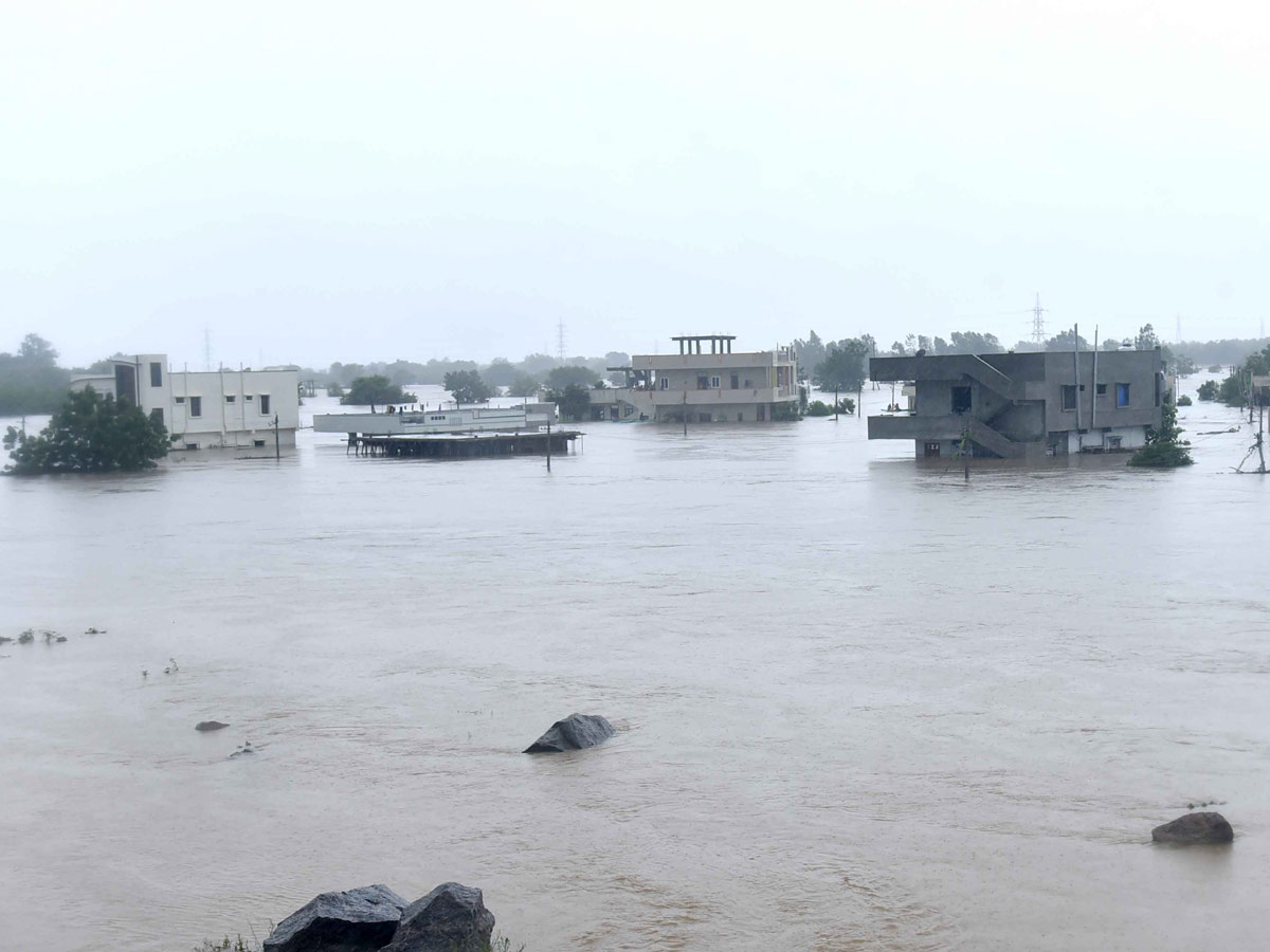 Heavy Rain in Adilabad District Photos - Sakshi39