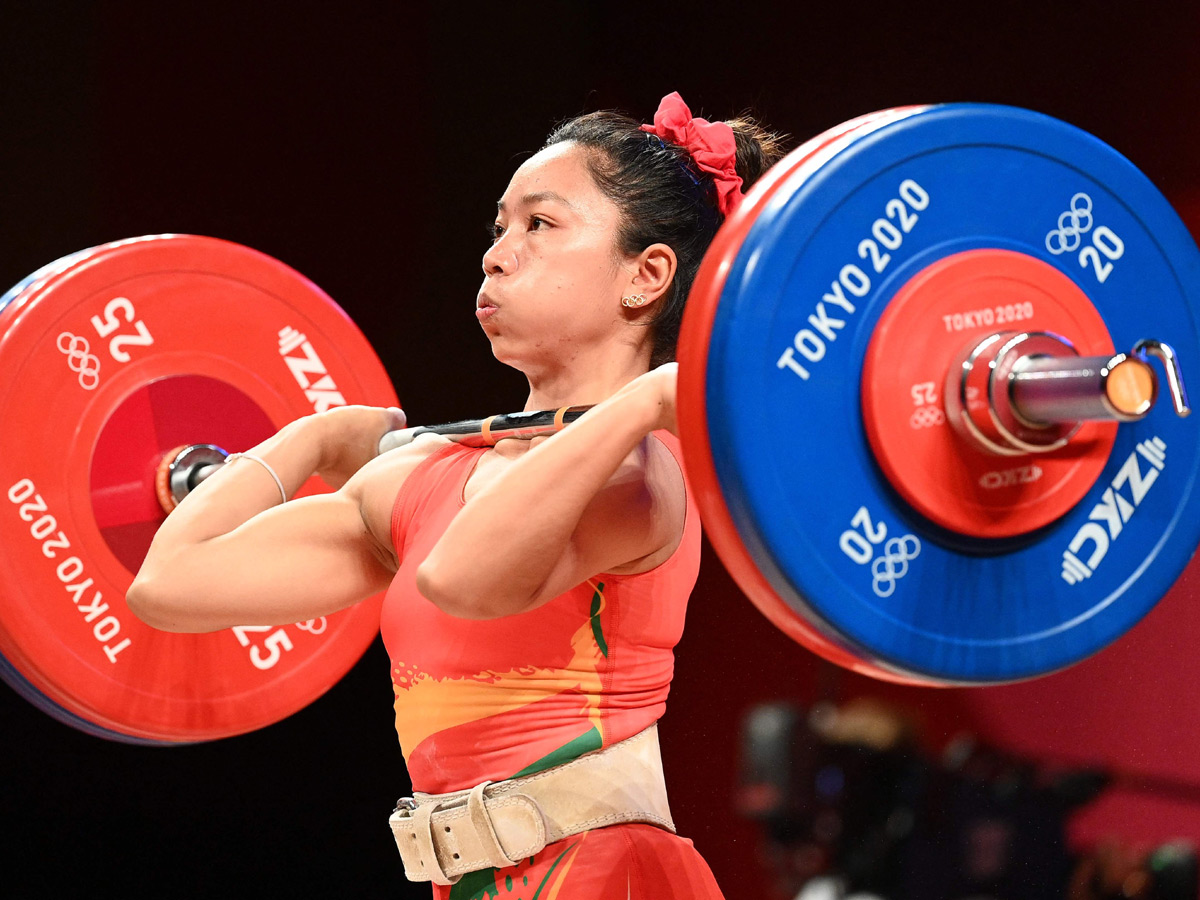 Tokyo Olympics Mirabai Chanu womens 49kg weightlifting event - Sakshi2