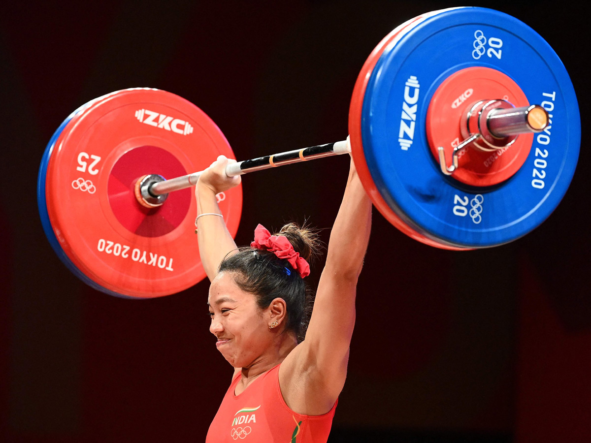 Tokyo Olympics Mirabai Chanu womens 49kg weightlifting event - Sakshi4