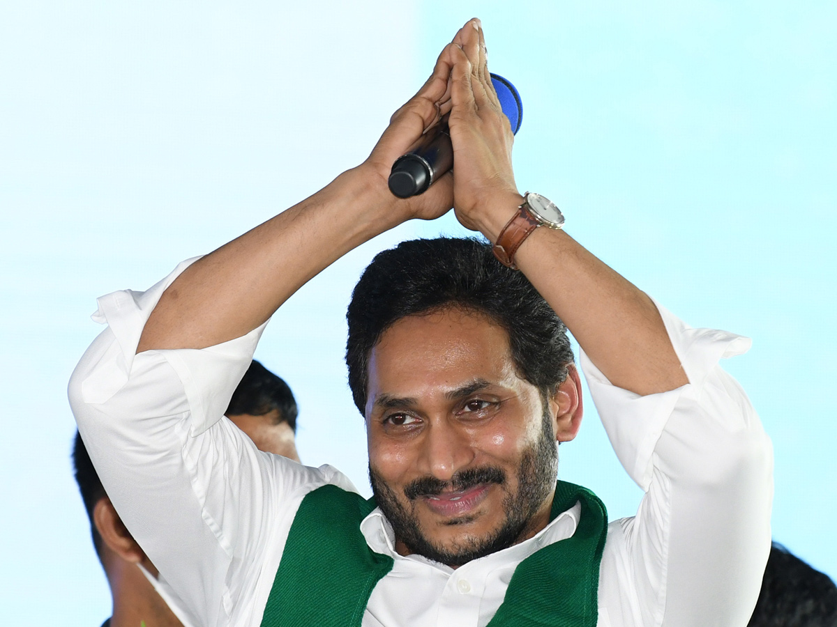 AP CM YS Jagan Raidurgam Tour: Rythu Bharosa Centre Inauguration Special Photos - Sakshi14