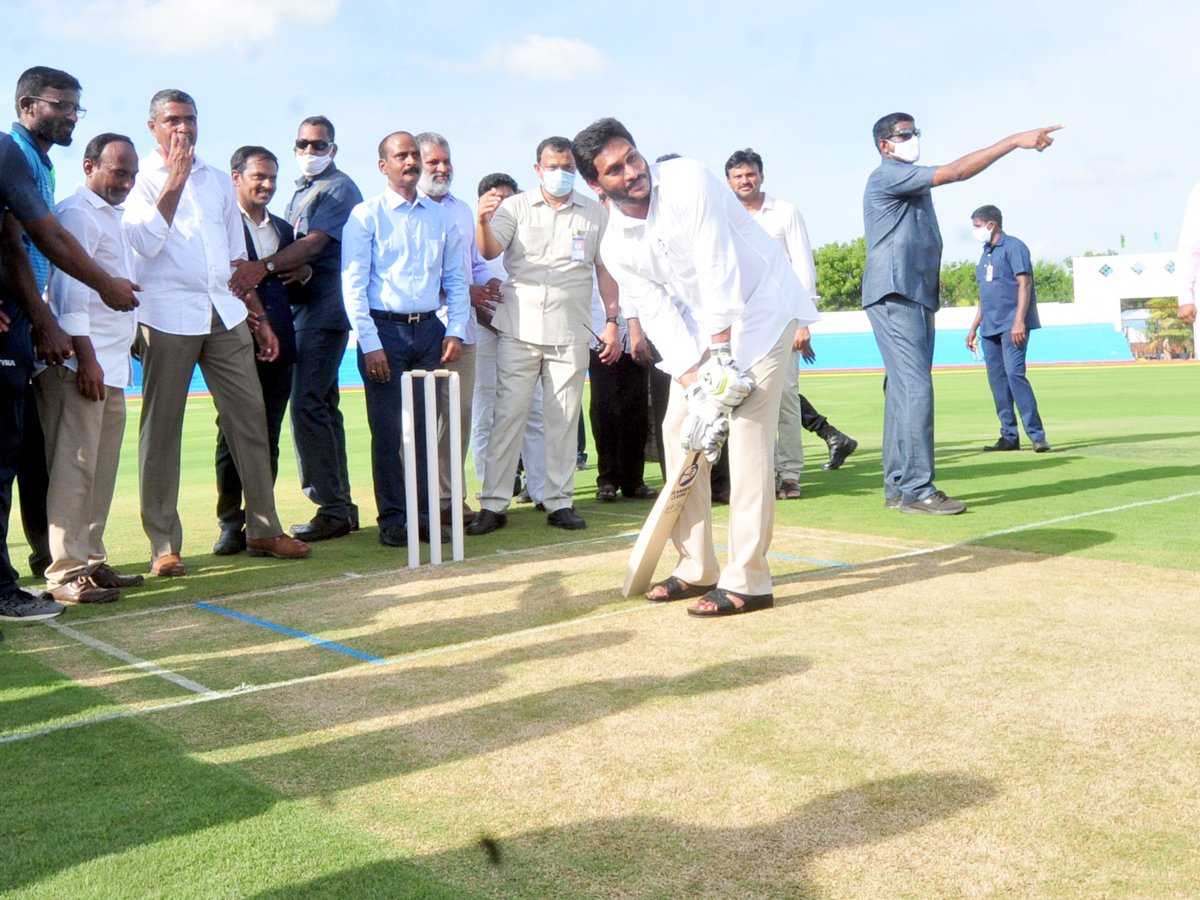 AP CM YS Jagan Playing Cricket At YS Rajareddy Stadium In Kadapa Photo Gallery - Sakshi3