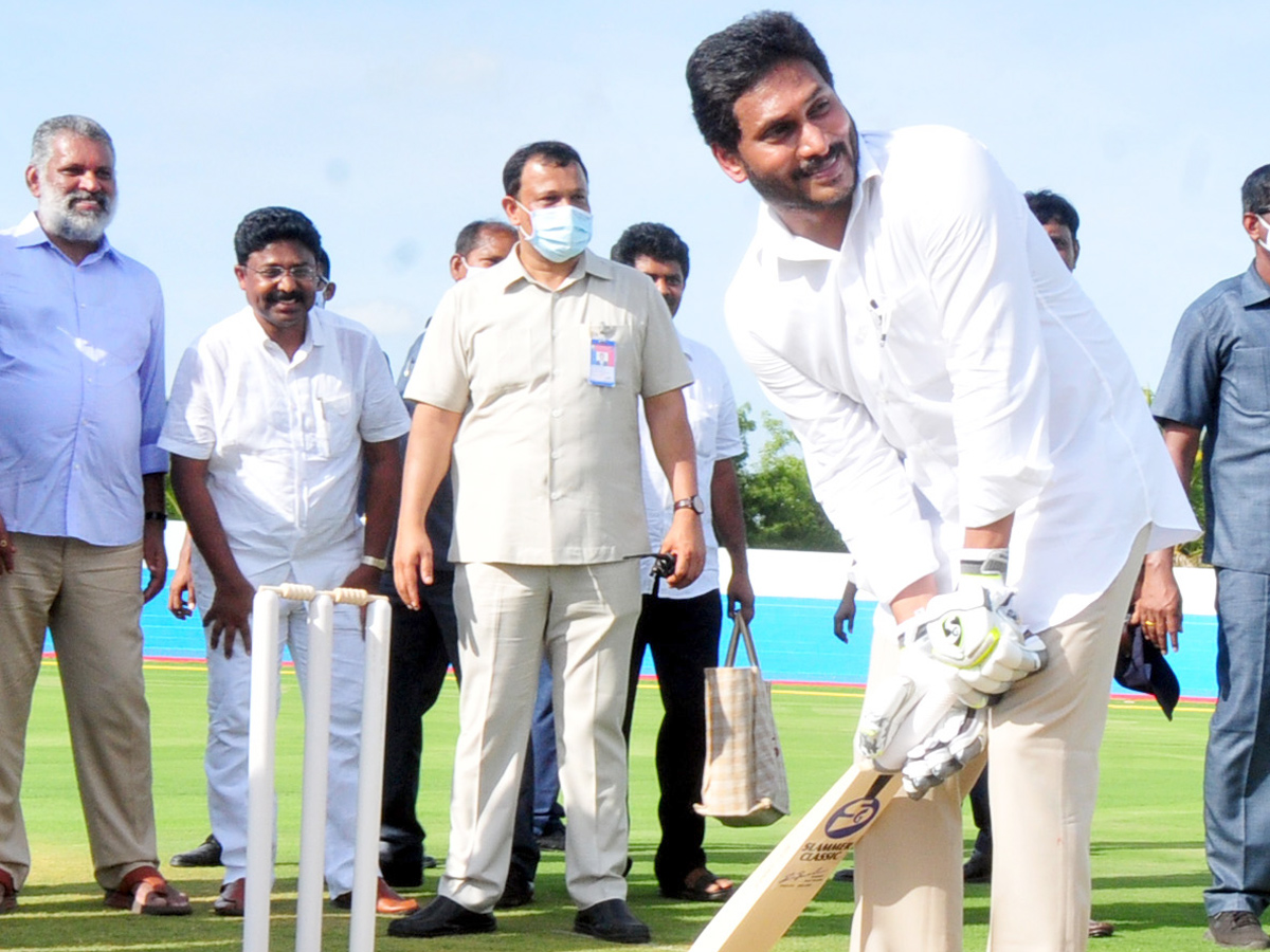 AP CM YS Jagan Playing Cricket At YS Rajareddy Stadium In Kadapa Photo Gallery - Sakshi6