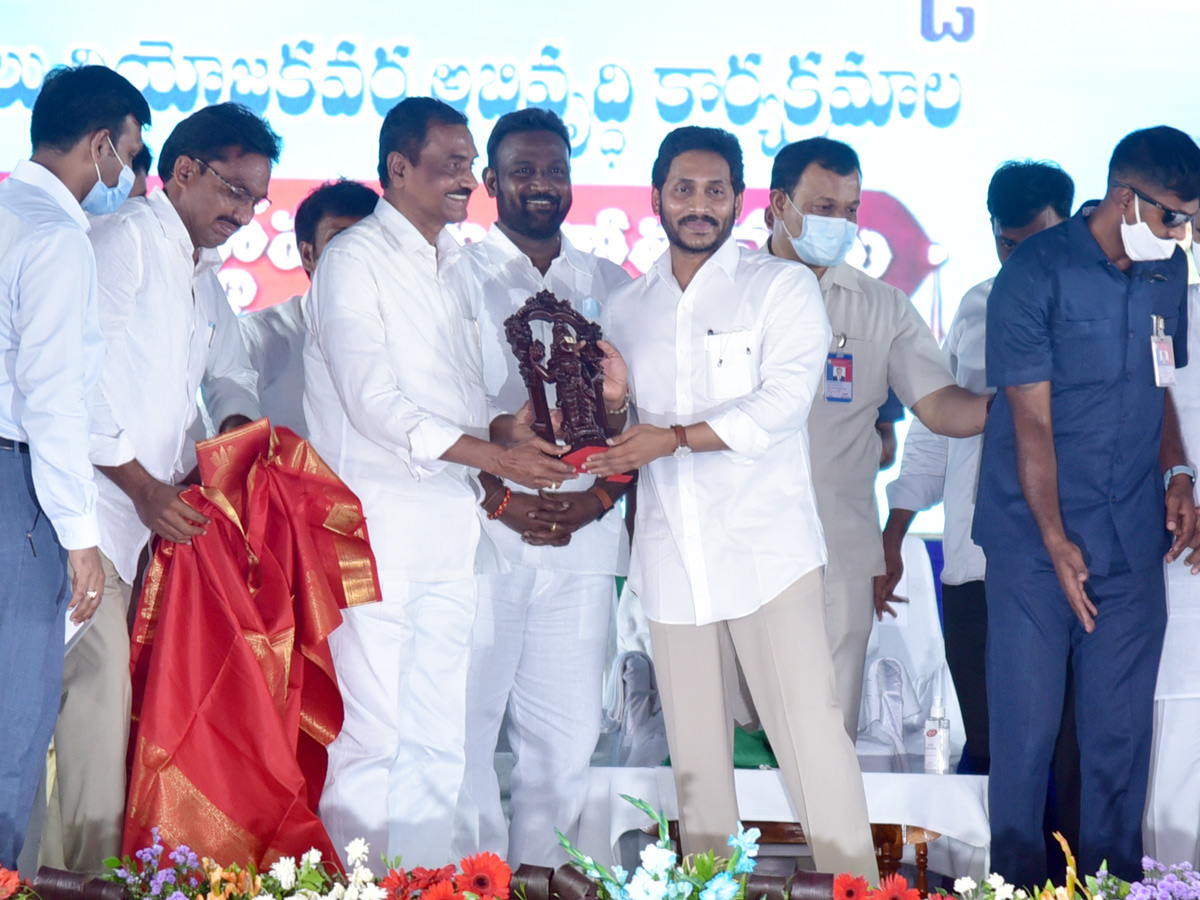 CM Jagan Laying Foundation Stone For Badvel Photo Gallery - Sakshi5