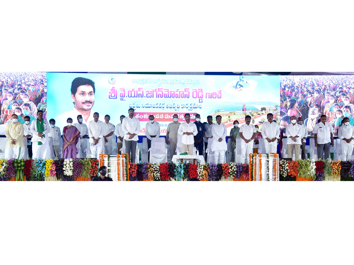 CM Jagan Laying Foundation Stone For Badvel Photo Gallery - Sakshi8