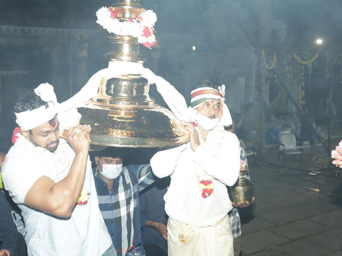 Hanuman temple constructed by Arjun Sarja in Chennai - Sakshi7