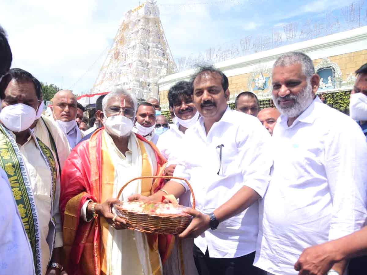 YV Subba Reddy Sworn As TTD Chairman 2nd Term Photo Gallery - Sakshi18