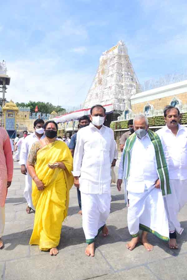 YV Subba Reddy Sworn As TTD Chairman 2nd Term Photo Gallery - Sakshi25