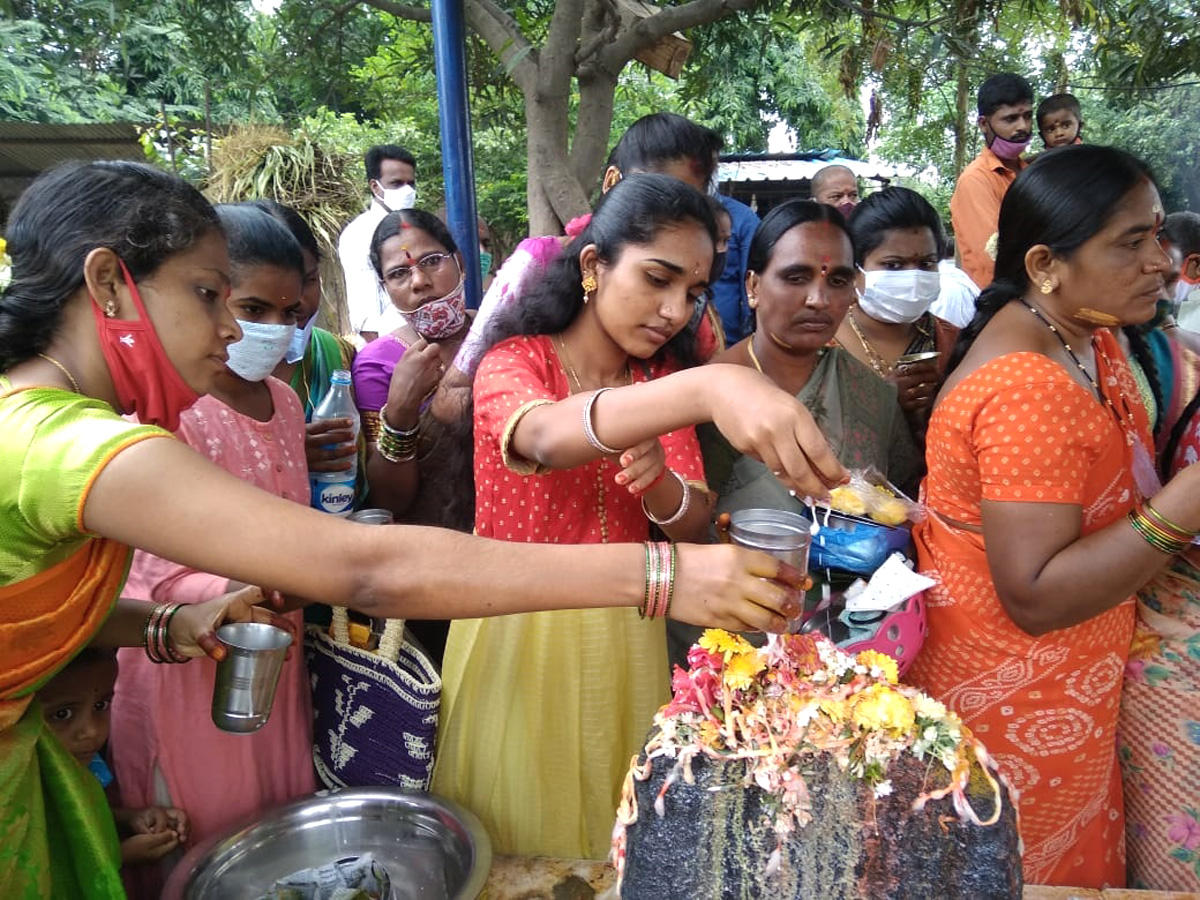 Naga Panchami celebrations in Telangana Photo Gallery - Sakshi3