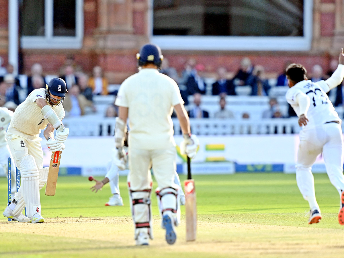 2nd cricket test between England and India at Lords cricket ground - Sakshi12