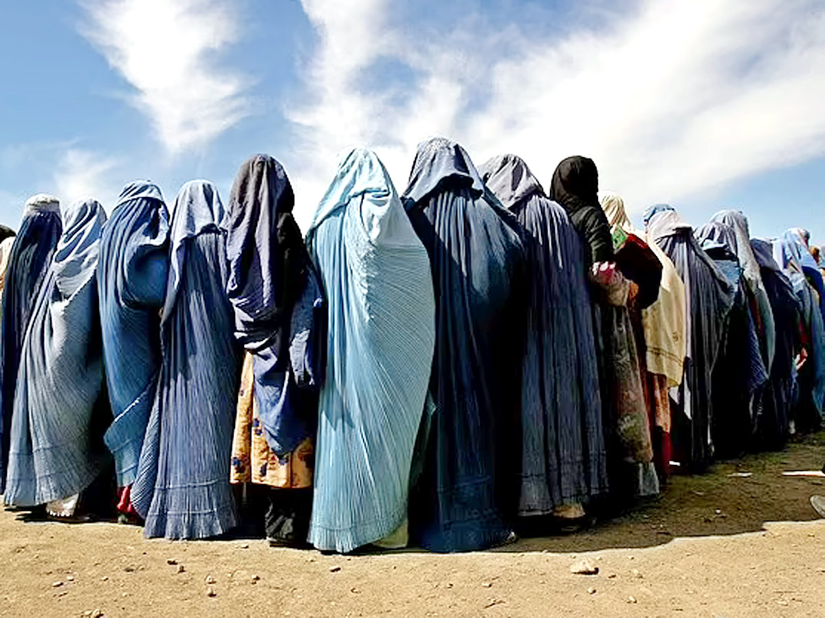 Afghan Women Fears Continue Amid Taliban Rule Photos - Sakshi13