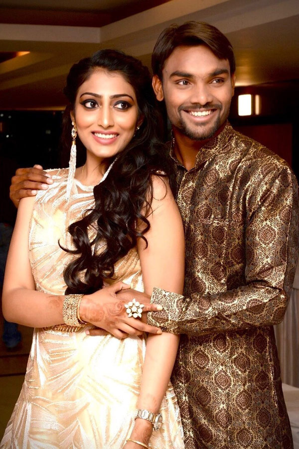 SRH Pacer Sandeep Sharma Ties Knot With Girl Friend Tasha Sathwick Photo Gallery - Sakshi5