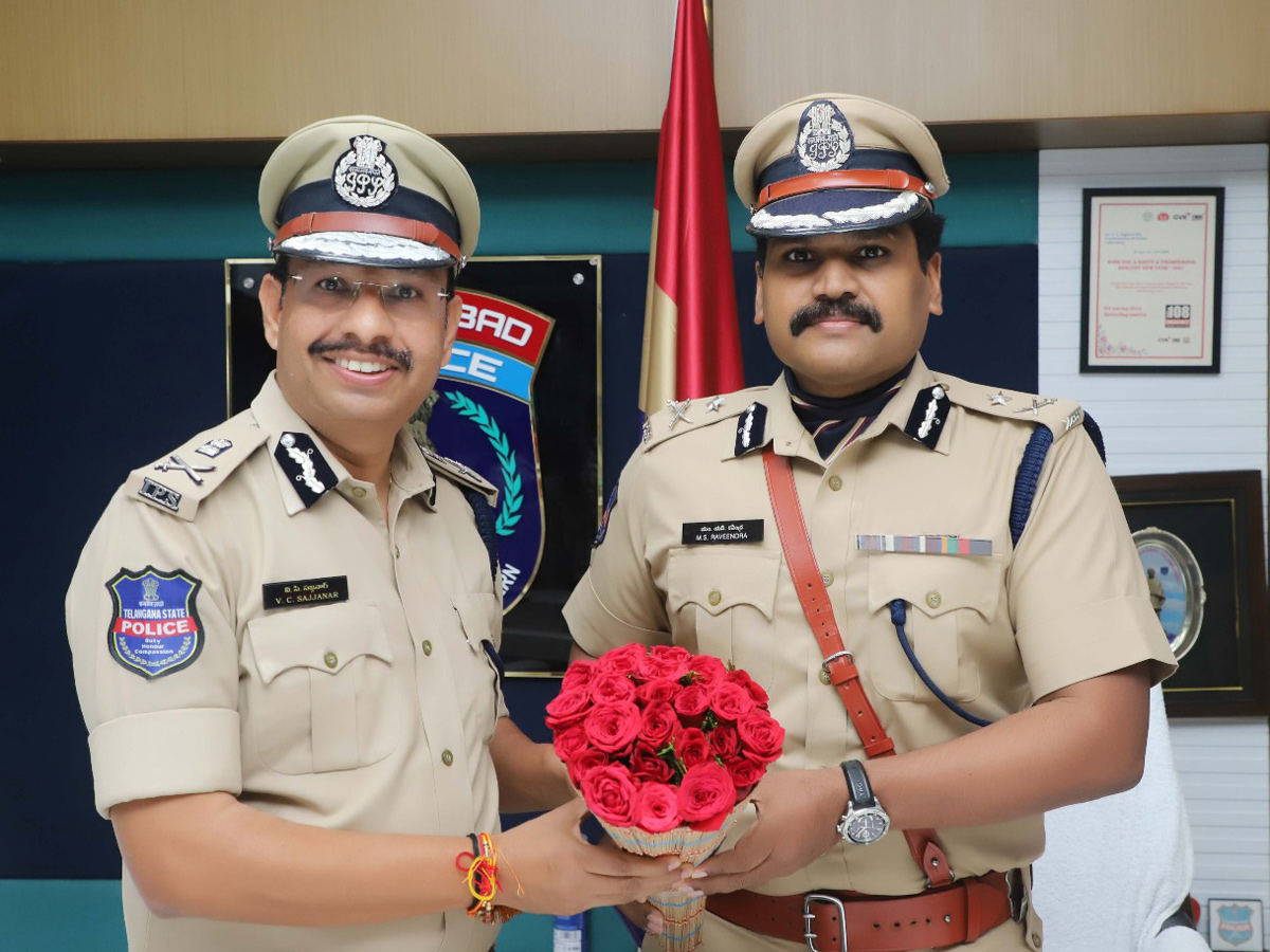 IPS Officer Stephen Ravindra Takes Charge as Cyberabad CP - Sakshi3