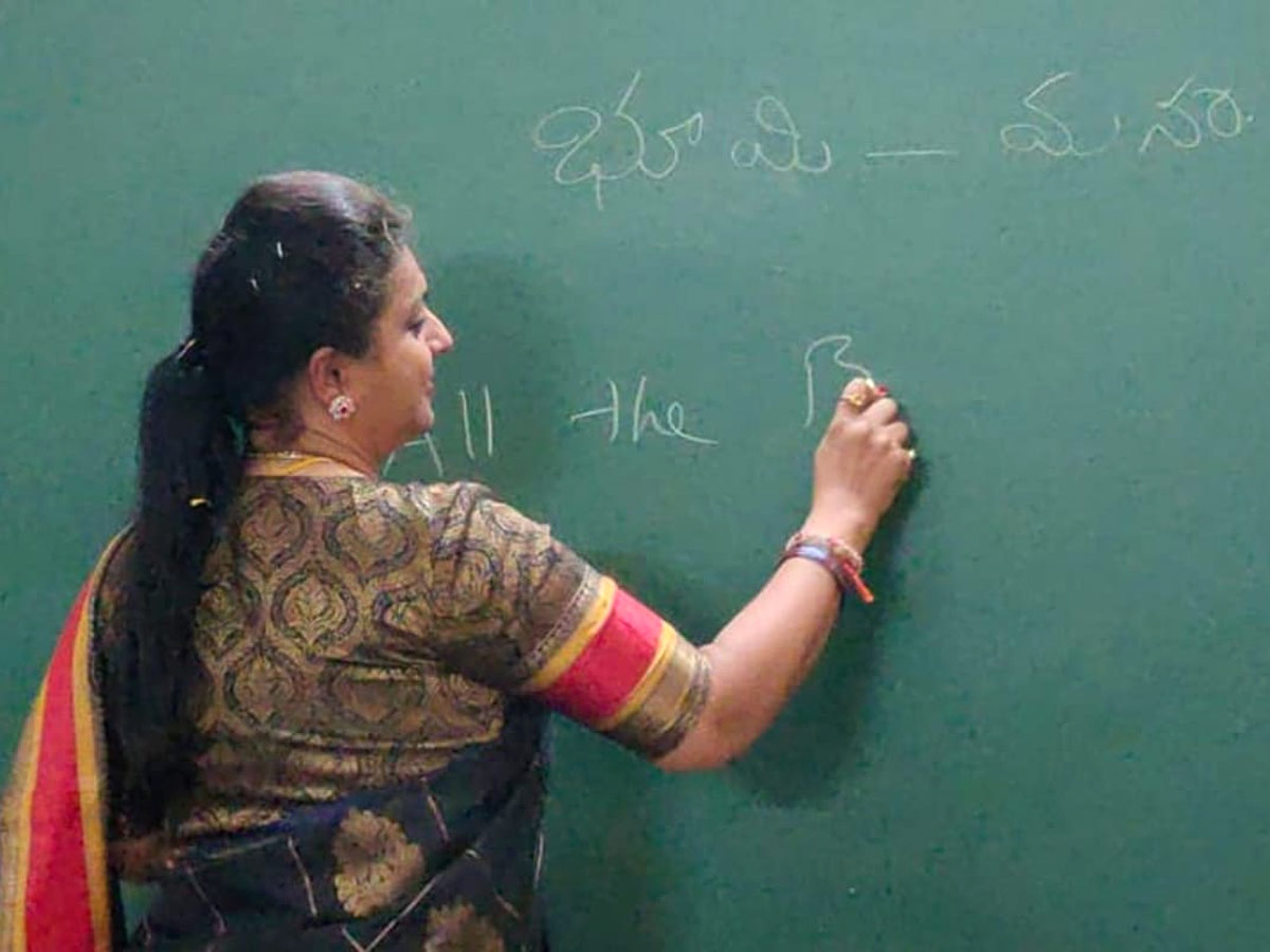 Firebrand MLA Roja Turns as Teacher in Nagari Photo Gallery - Sakshi3