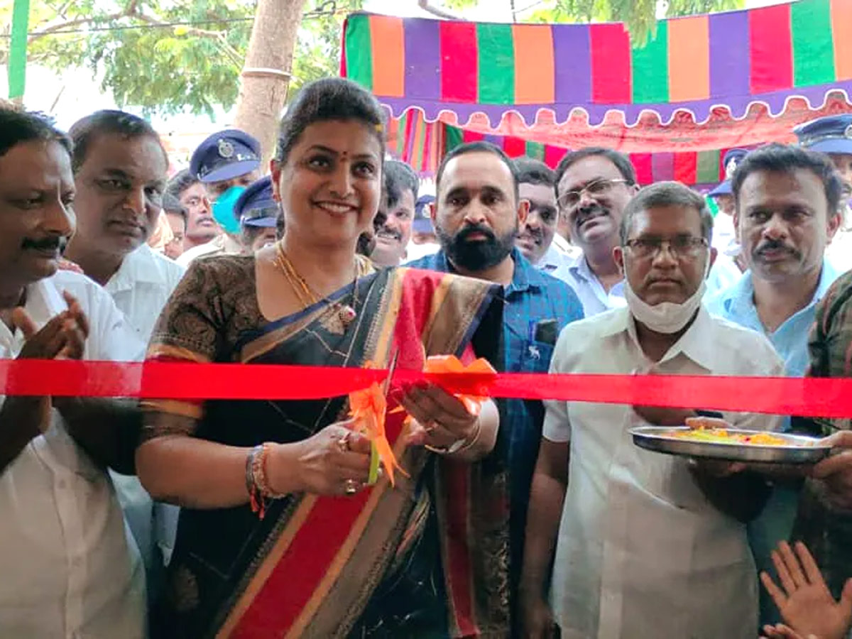 Firebrand MLA Roja Turns as Teacher in Nagari Photo Gallery - Sakshi7