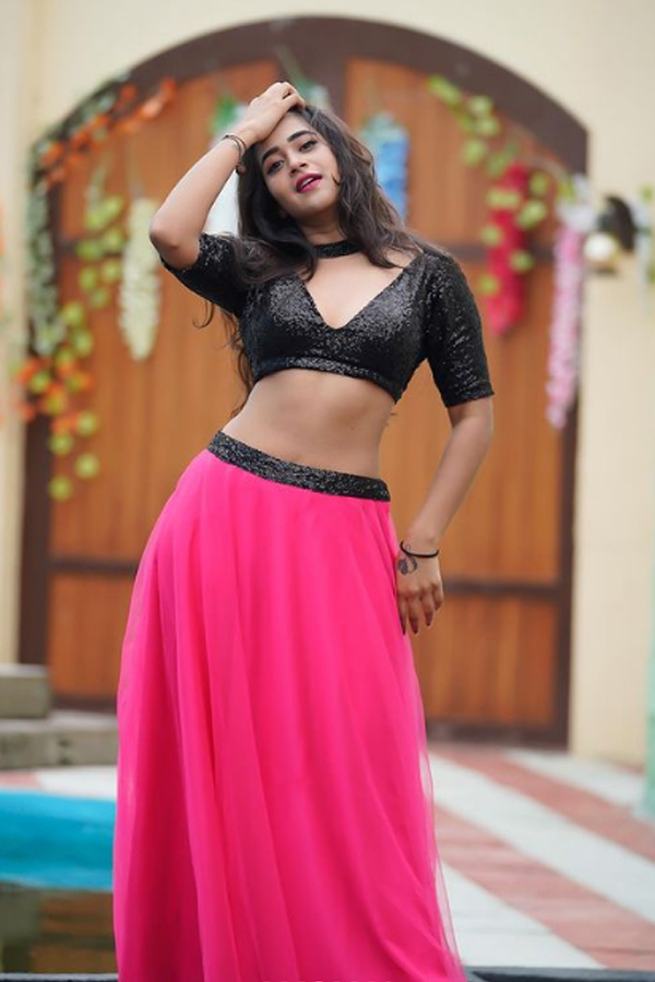 Social Hulchul Movie Actress Photos  - Sakshi17