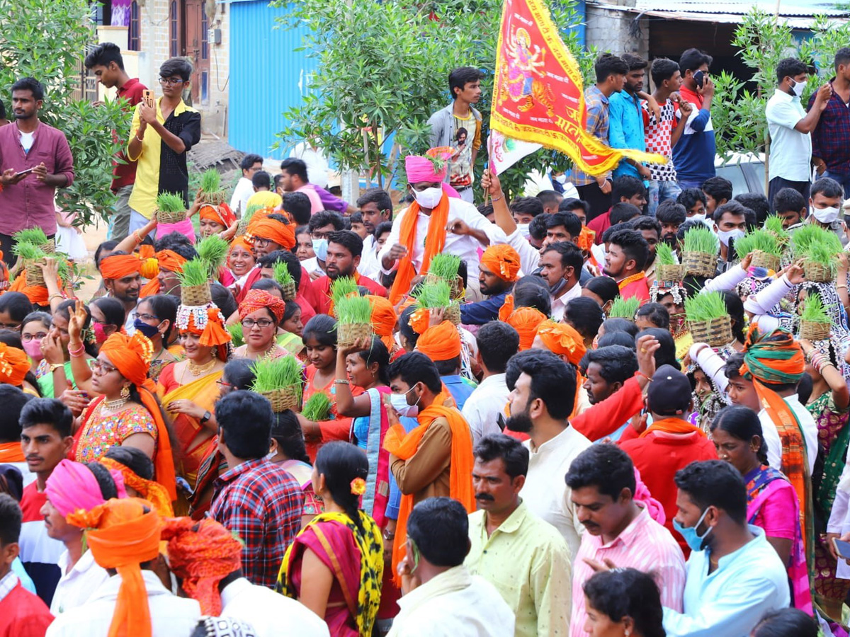 Teej Festival Grandly Celebrated by Tribals at Achampet - Sakshi2