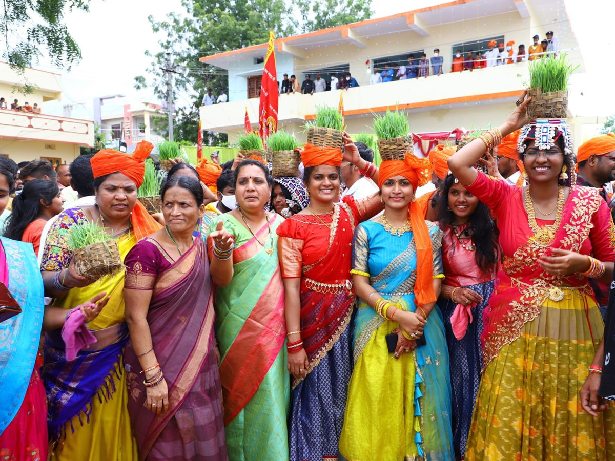 Teej Festival Grandly Celebrated by Tribals at Achampet - Sakshi4