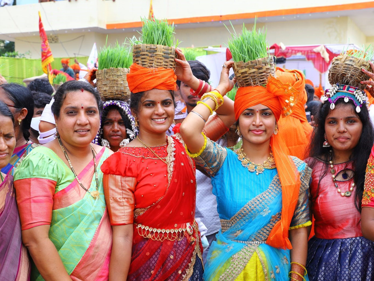 Teej Festival Grandly Celebrated by Tribals at Achampet - Sakshi1