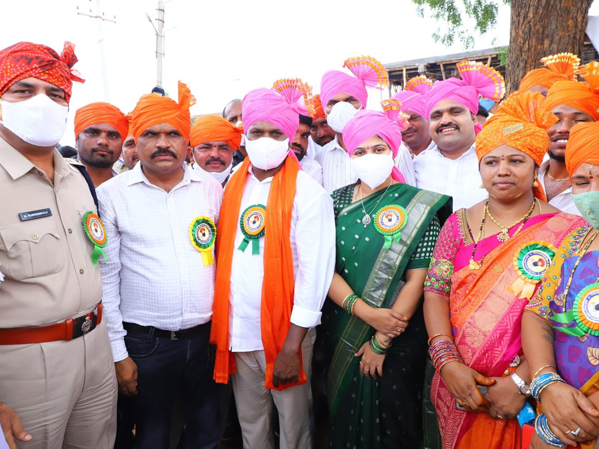 Teej Festival Grandly Celebrated by Tribals at Achampet - Sakshi11