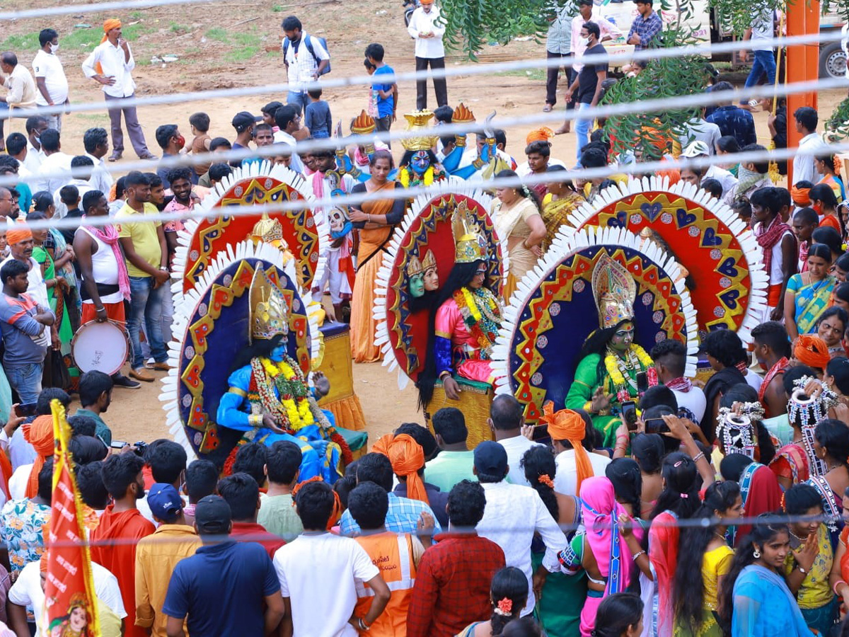 Teej Festival Grandly Celebrated by Tribals at Achampet - Sakshi14