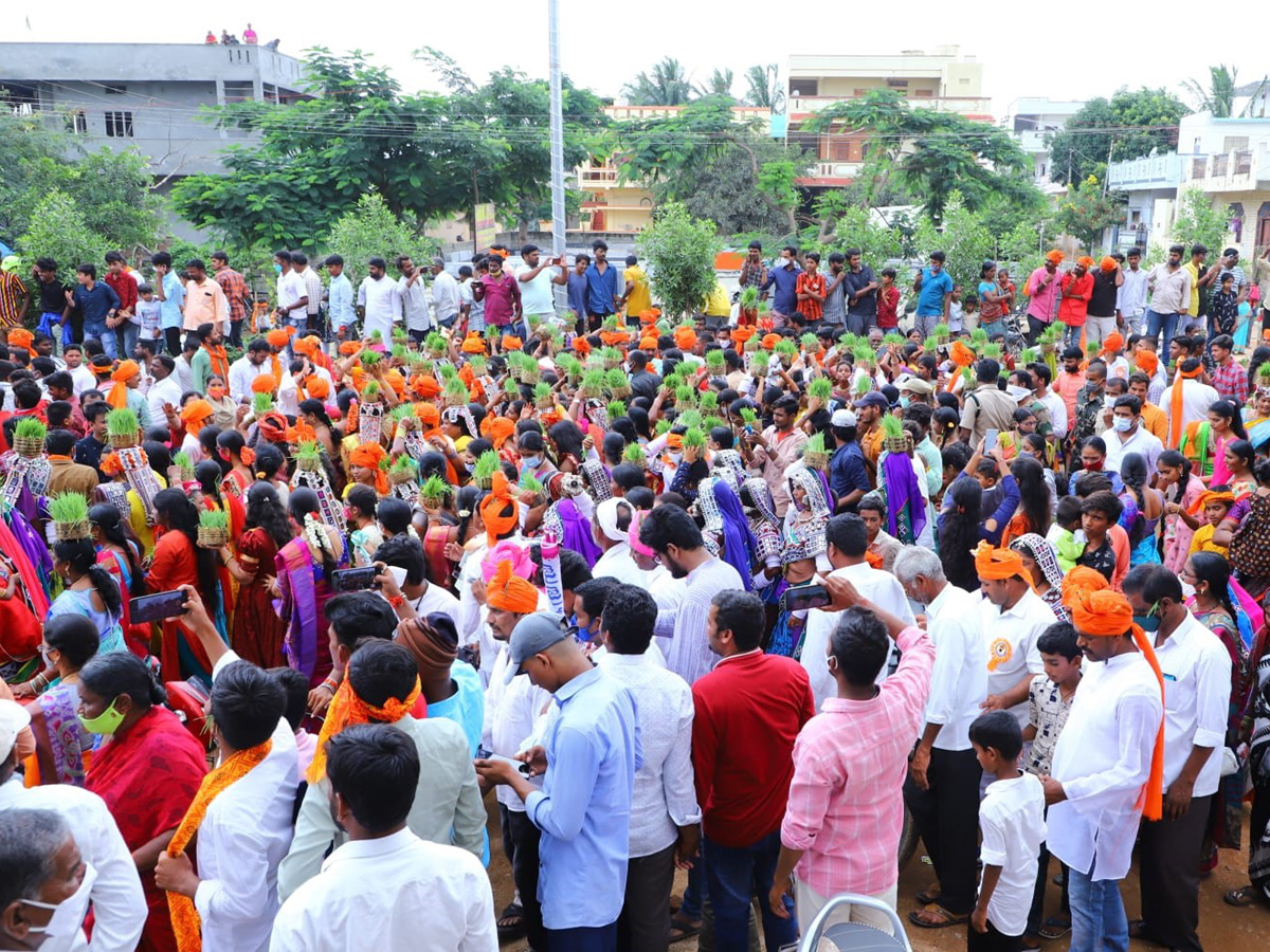 Teej Festival Grandly Celebrated by Tribals at Achampet - Sakshi16