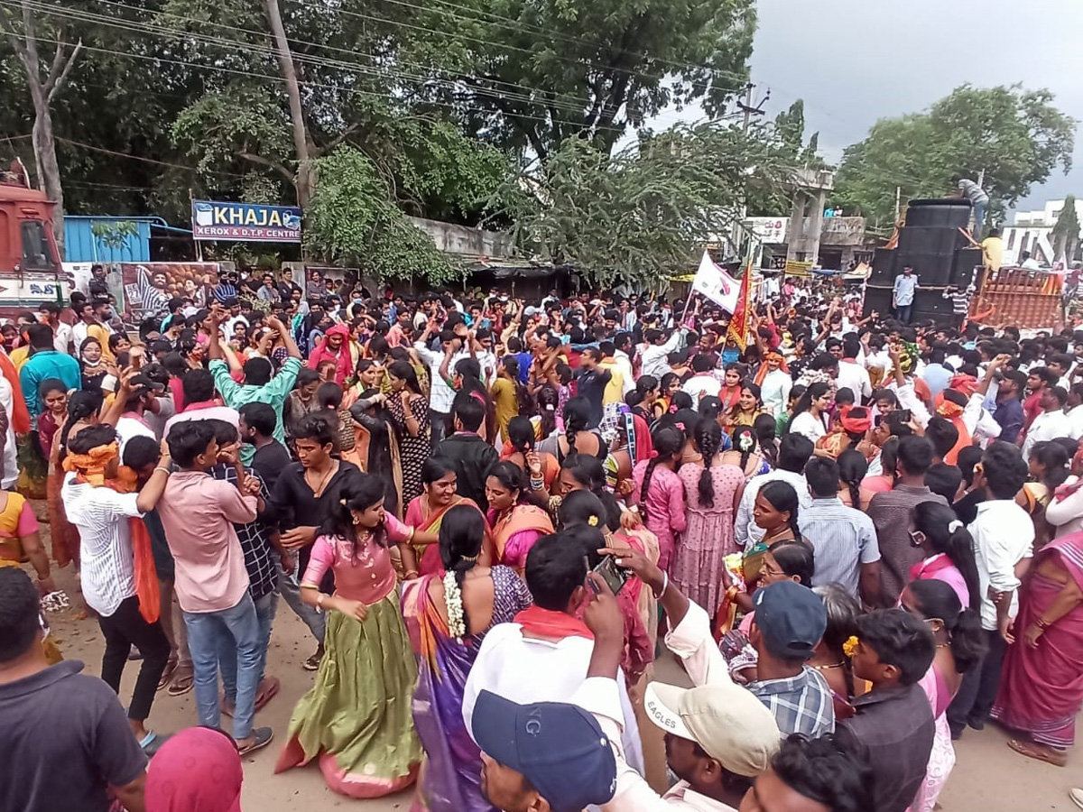 Teej Festival Grandly Celebrated by Tribals at Achampet - Sakshi17