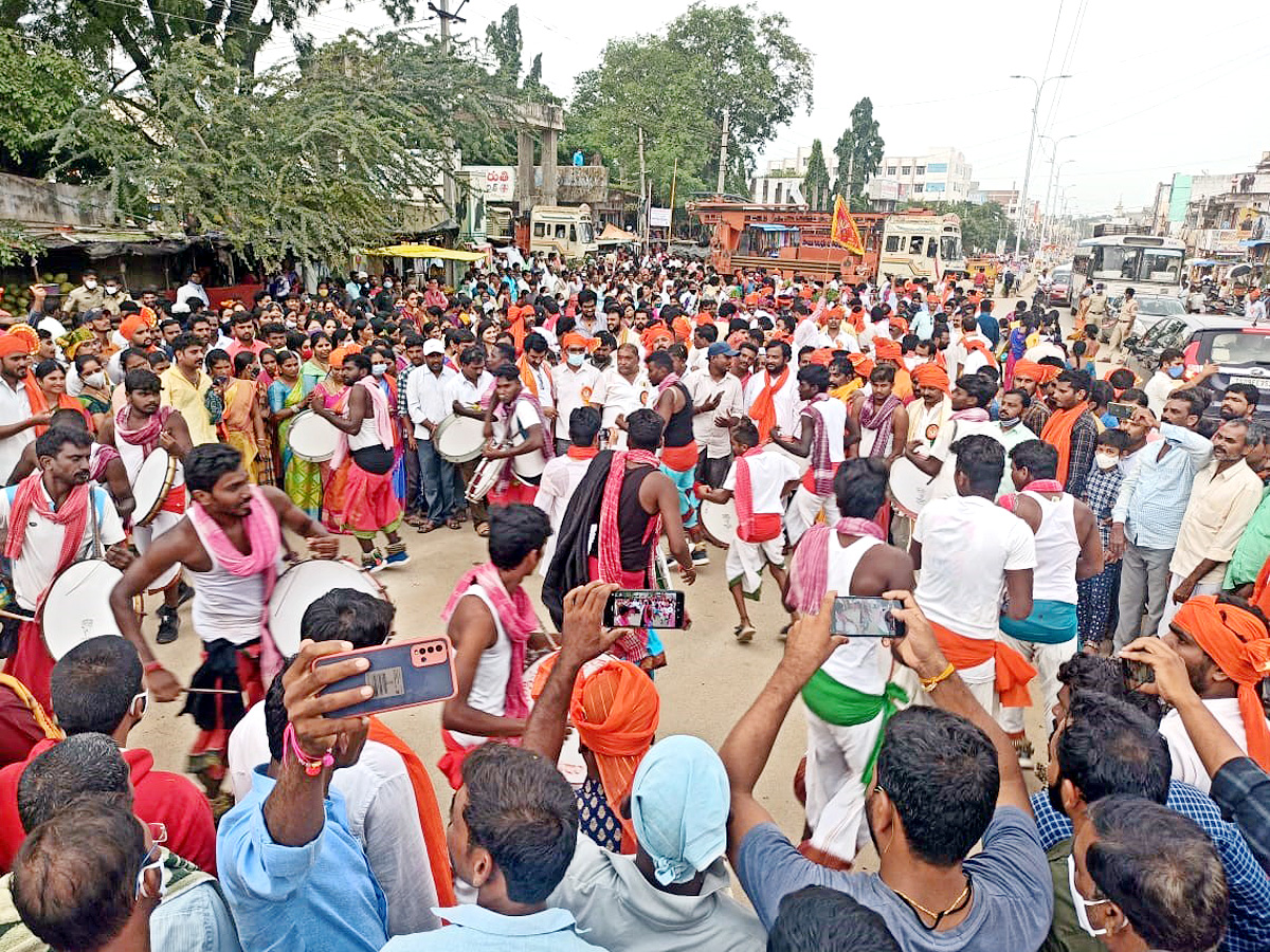 Teej Festival Grandly Celebrated by Tribals at Achampet - Sakshi18