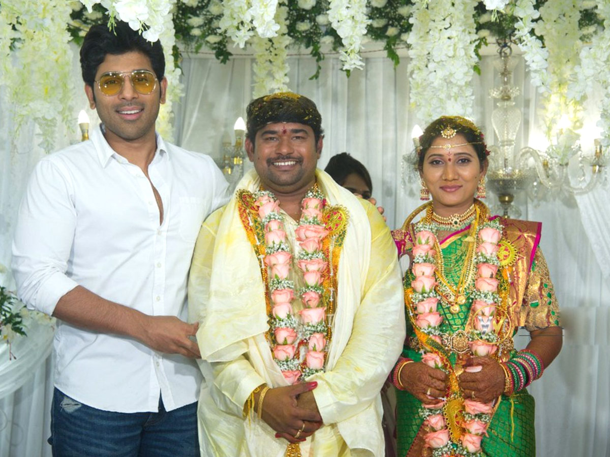 Icon Star AlluArjun Attend Eluruseenu's wedding Photo Gallery - Sakshi5