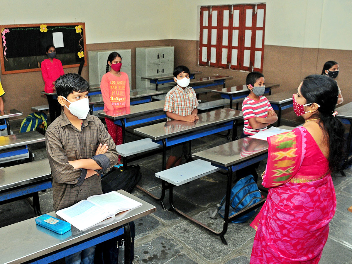 Schools Reopened in Telangana Photo Gallery - Sakshi11