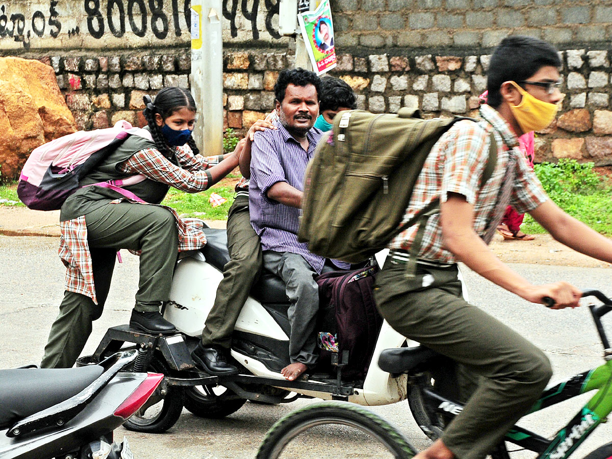 Schools Reopened in Telangana Photo Gallery - Sakshi13