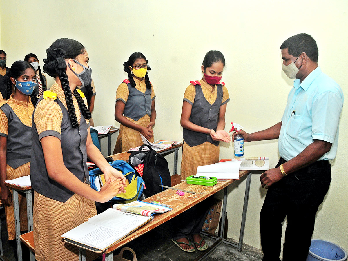 Schools Reopened in Telangana Photo Gallery - Sakshi9