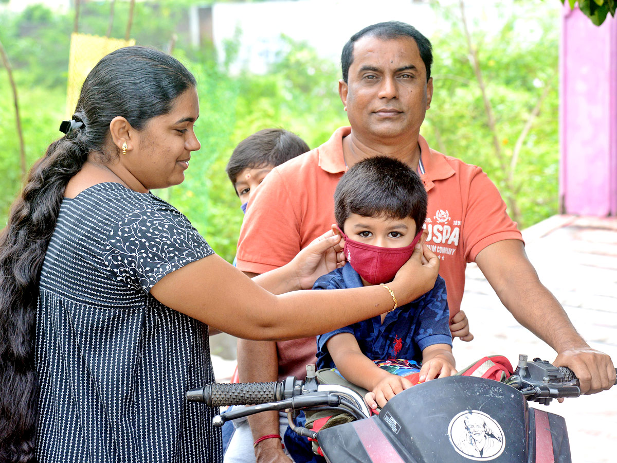 Schools Reopened in Telangana Photo Gallery - Sakshi5