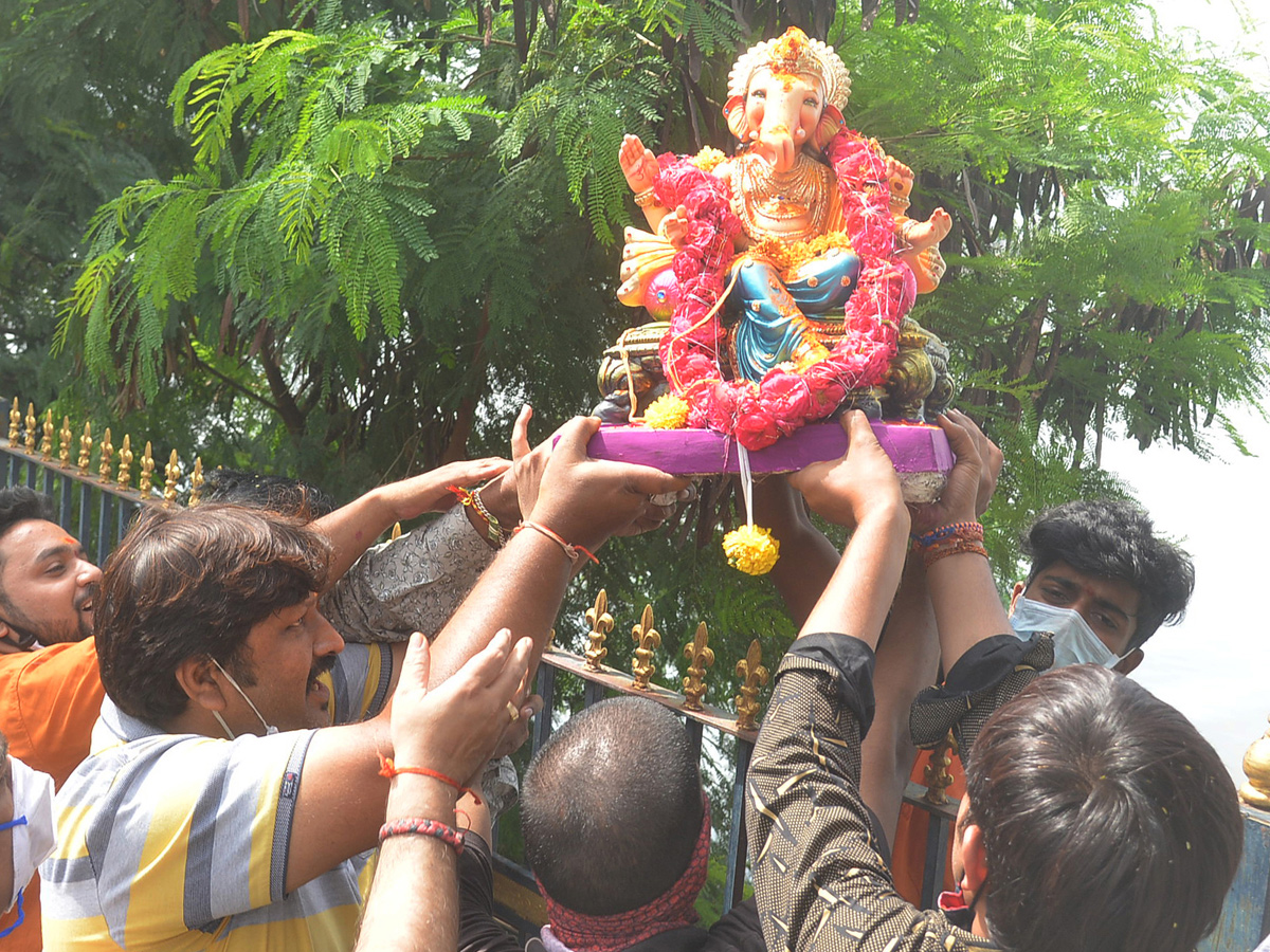 Ganesh Nimajjanam in Tank Bund Photo Gallery - Sakshi14