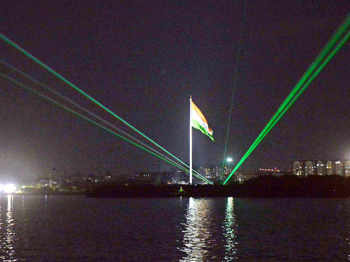 Laser Show on Tank Bund Photo Gallery - Sakshi11