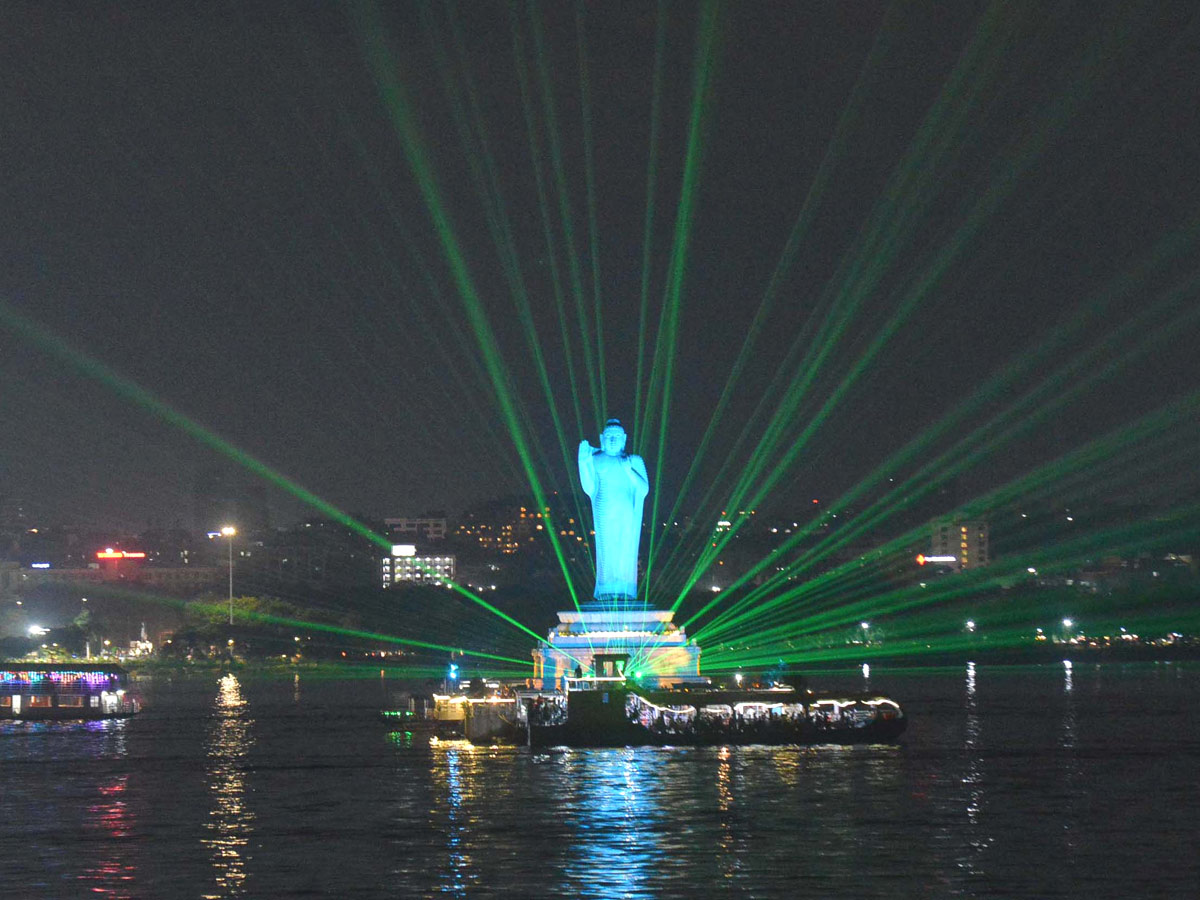 Laser Show on Tank Bund Photo Gallery - Sakshi8