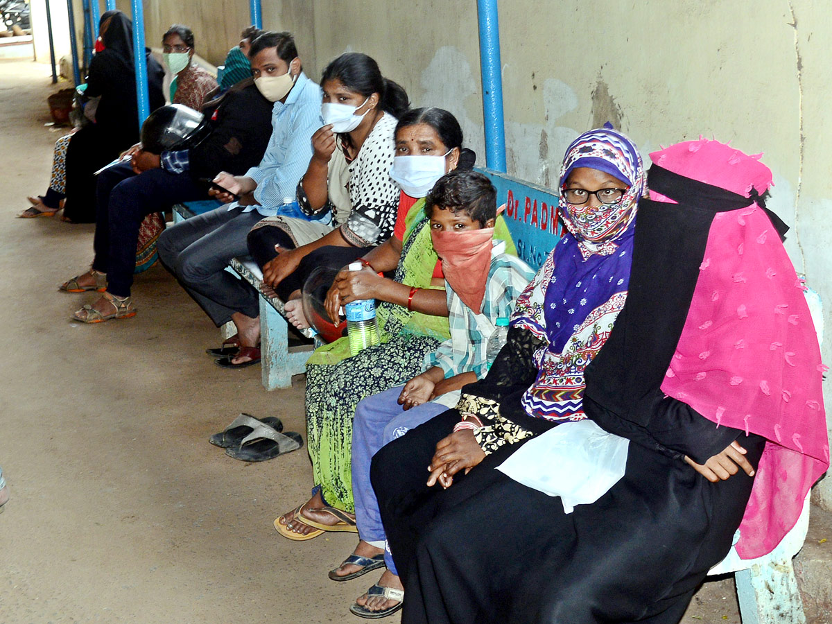 Patient Queue For Fever‌ Hospital Photo Gallery - Sakshi6