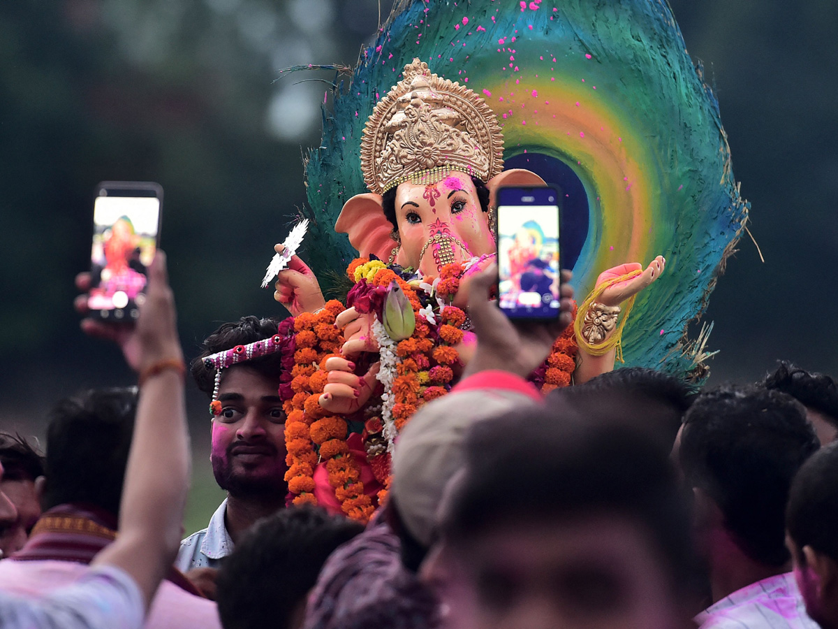 Ganesh Nimajjanam Celebrations - Sakshi25