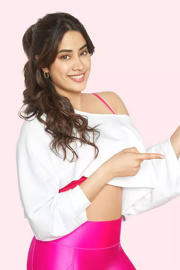 Janhvi Kapoor HD Wallpapers  - Sakshi12