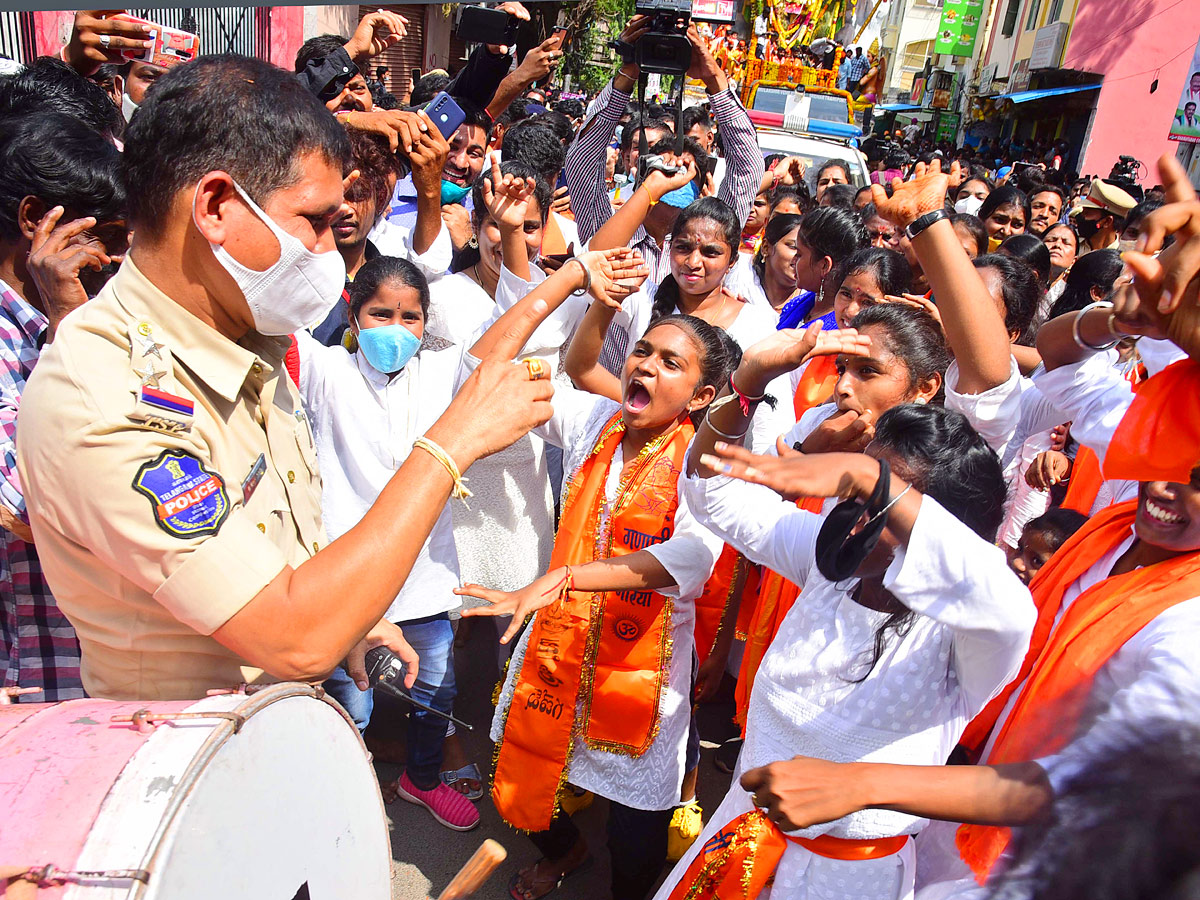 khairatabad ganesh nimajjanam Photo Gallery - Sakshi20