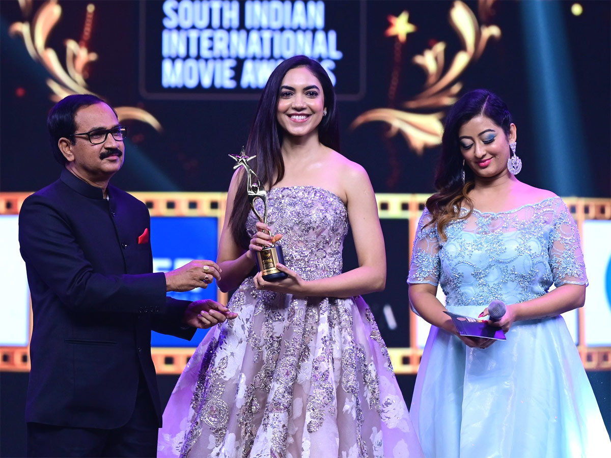 SIIMA Awards 2021 Photo Gallery - Sakshi15