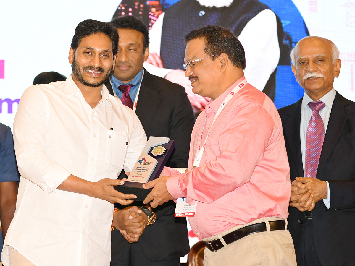 Vanijya Utsavam 2021 YS Jagan Give Industry And Export Champion Awards Photo Gallery - Sakshi10