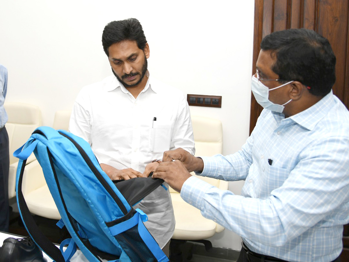 CM YS Jagan inspected Quality School Bags and Shoes Photos - Sakshi2