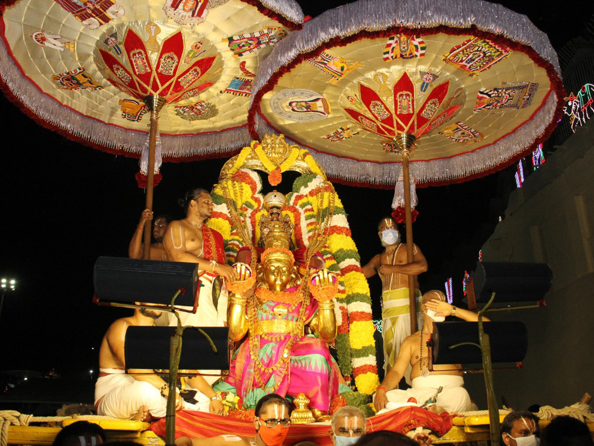 Tirumala Pournami Garuda Seva Photos - Sakshi5