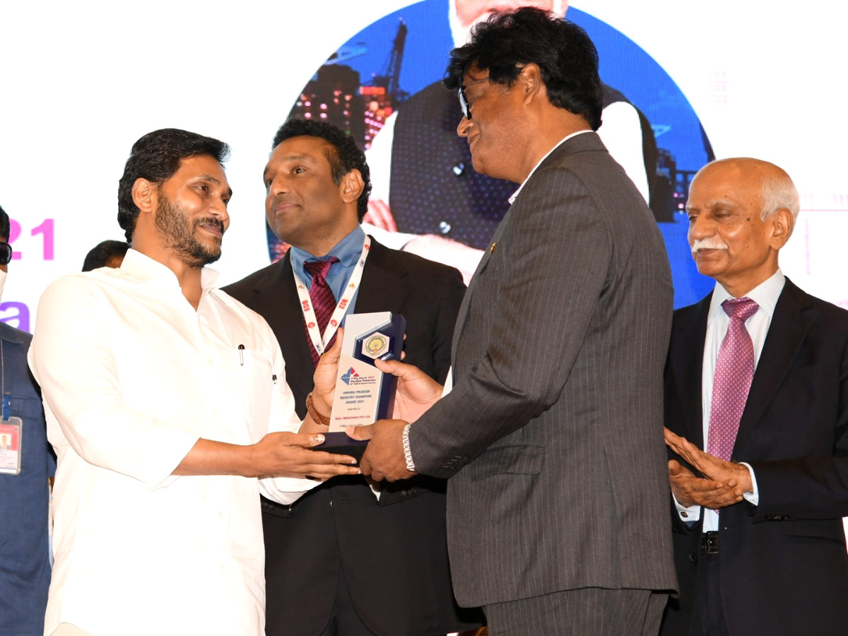 Vanijya Utsavam 2021 YS Jagan Give Industry And Export Champion Awards Photo Gallery - Sakshi7