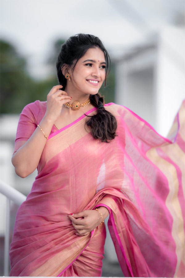 Actress Vani Bhojan Photo Gallery - Sakshi19