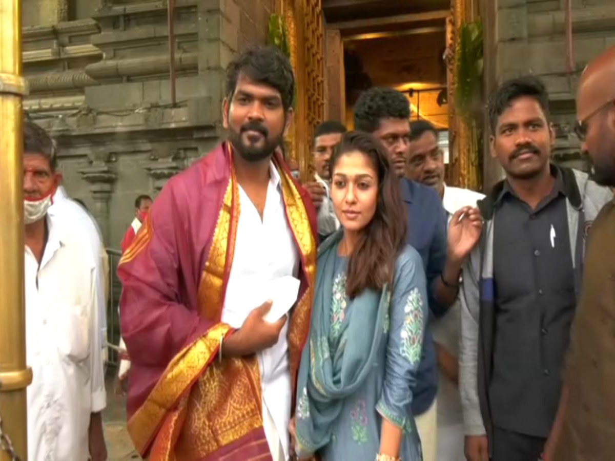 Dil Raju Vamsi Paidipally And Nayanathara Visits Tirumala Photo Gallery - Sakshi5